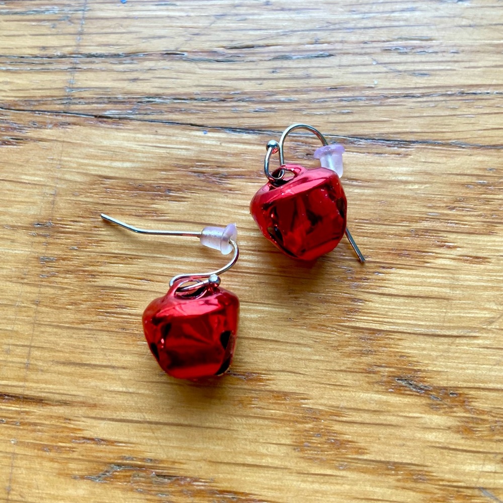 LAST CHANCE Bundle of Christmas Earrings - Picture 6 of 7